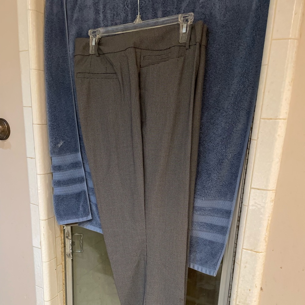 Pants - Picture 2 of 4